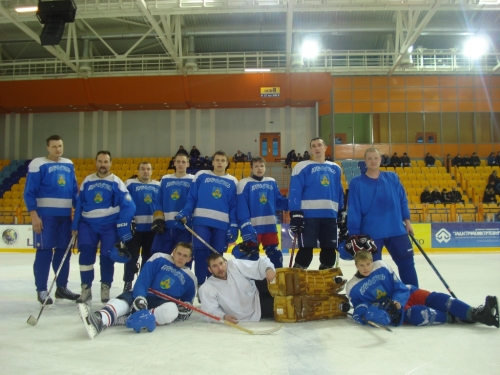 Команда Межрайонный турнир по хоккею в г.Лида 22-30.01.2011г.